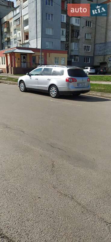 Універсал Volkswagen Passat 2009 в Шептицькому