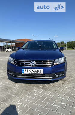 Седан Volkswagen Passat 2015 в Вишневом