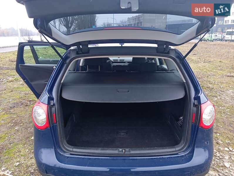 Універсал Volkswagen Passat 2006 в Василькові