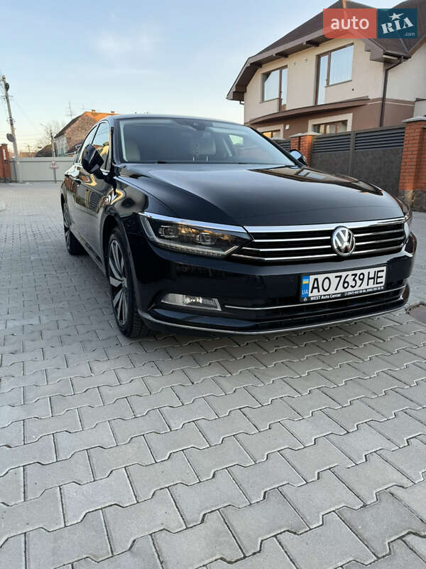 Седан Volkswagen Passat 2016 в Мукачево