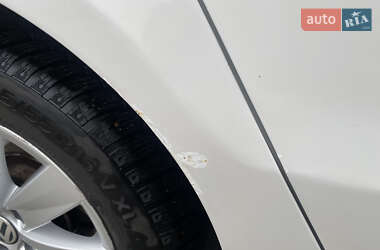 Седан Volkswagen Passat 2014 в Чернівцях