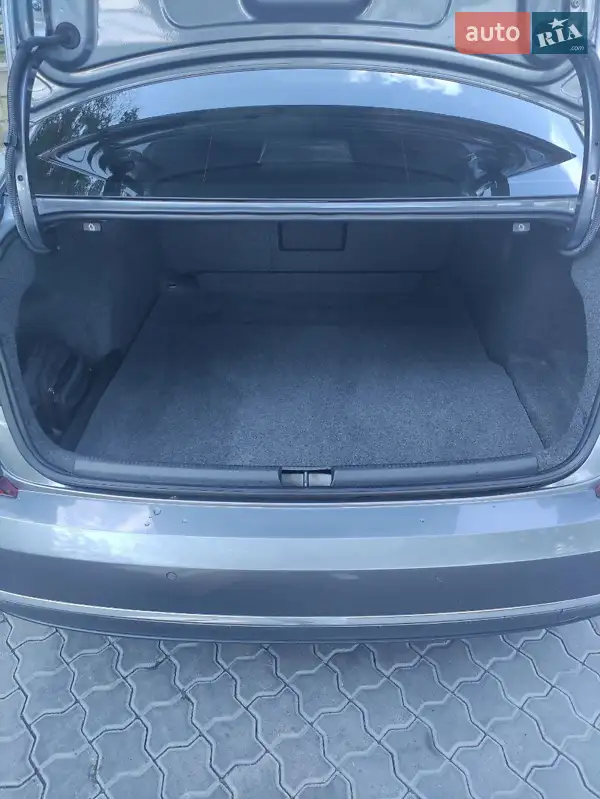 Volkswagen Passat 2018 VIN 1VWCA7A33JC044678 фото оголошення 33 з 79