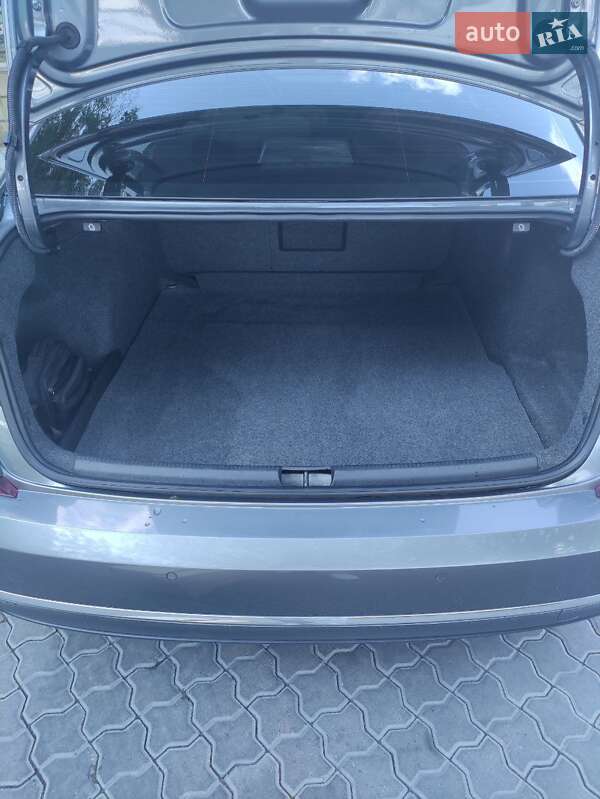 Седан Volkswagen Passat 2018 в Одесі