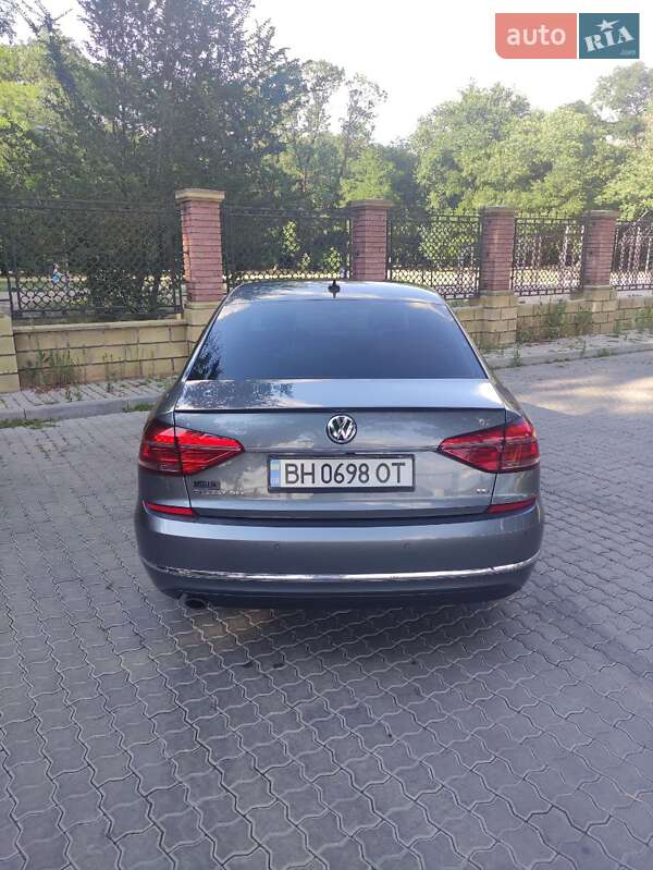 Седан Volkswagen Passat 2018 в Одесі