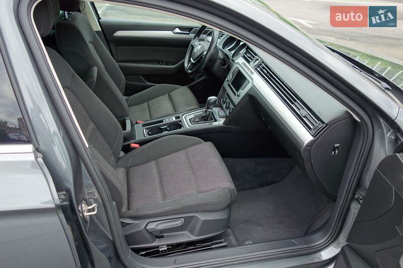 Универсал Volkswagen Passat 2015 в Ивано-Франковске