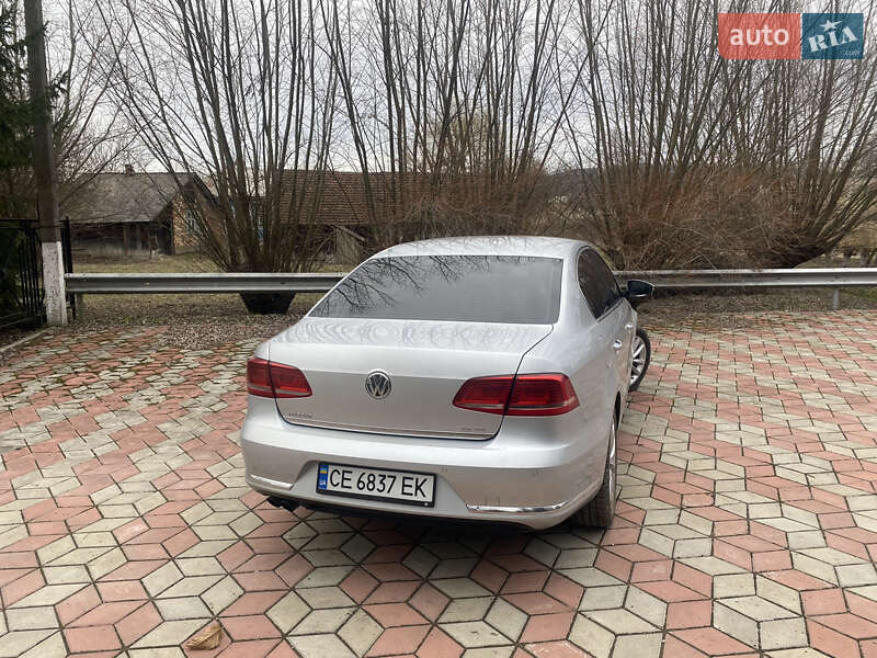 Седан Volkswagen Passat 2013 в Чернівцях