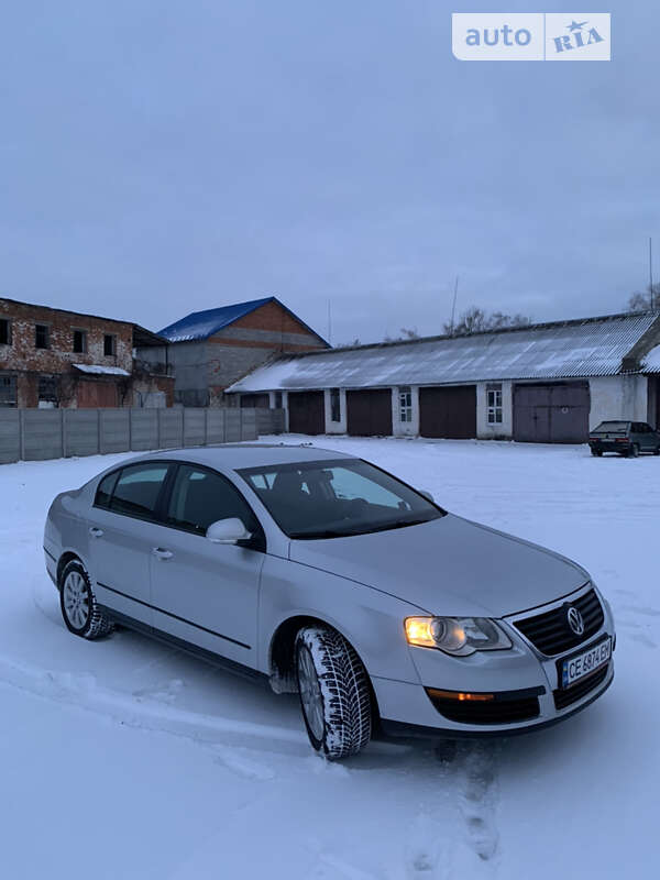 Седан Volkswagen Passat 2008 в Новой Ушице