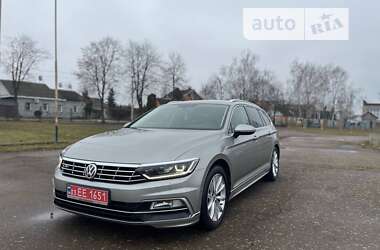 Универсал Volkswagen Passat 2016 в Житомире