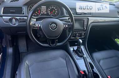 Седан Volkswagen Passat 2017 в Стрию