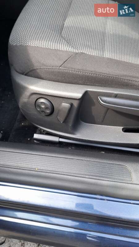 Универсал Volkswagen Passat 2012 в Рожнятове