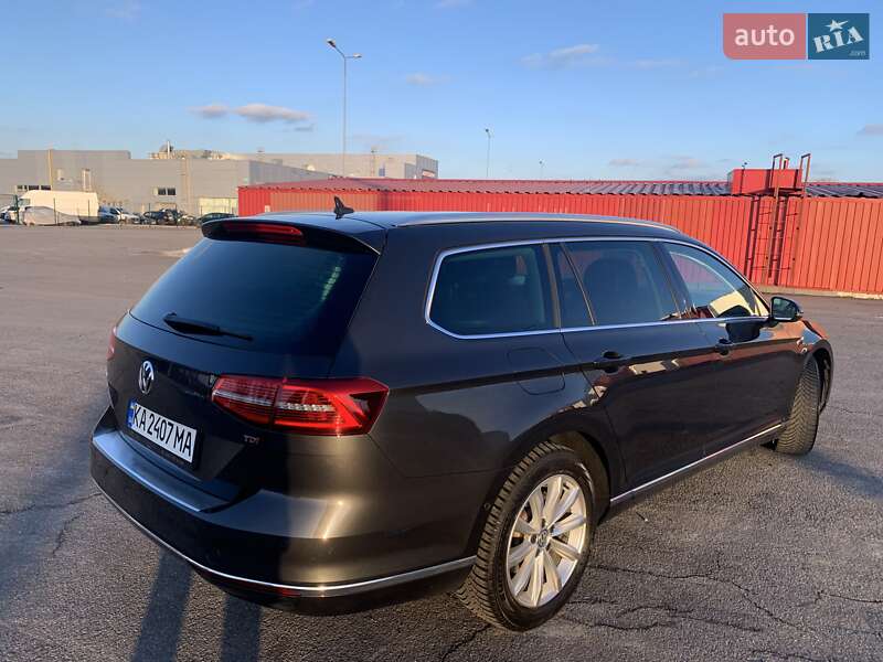 Универсал Volkswagen Passat 2017 в Киеве