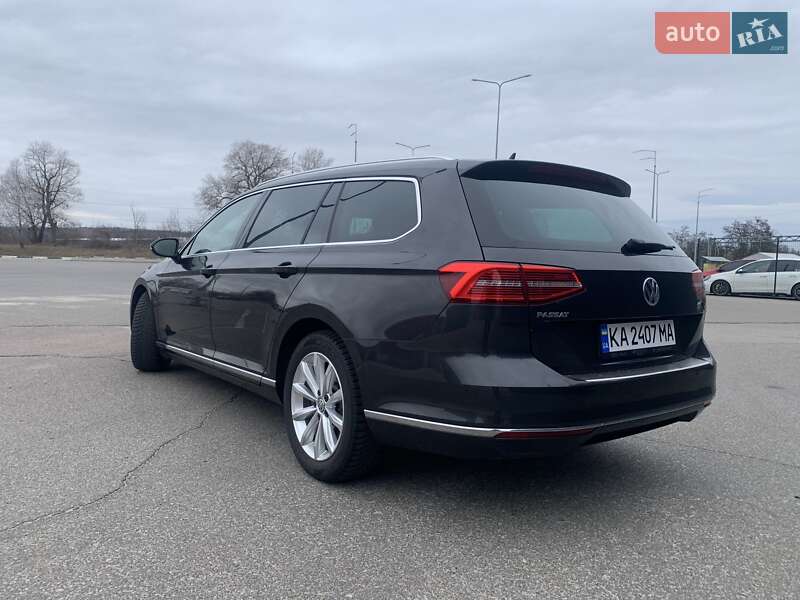 Универсал Volkswagen Passat 2017 в Киеве