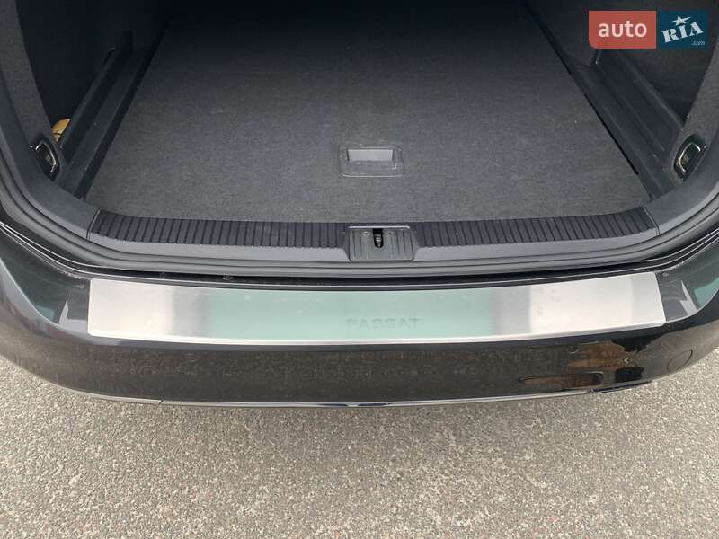 Универсал Volkswagen Passat 2017 в Киеве