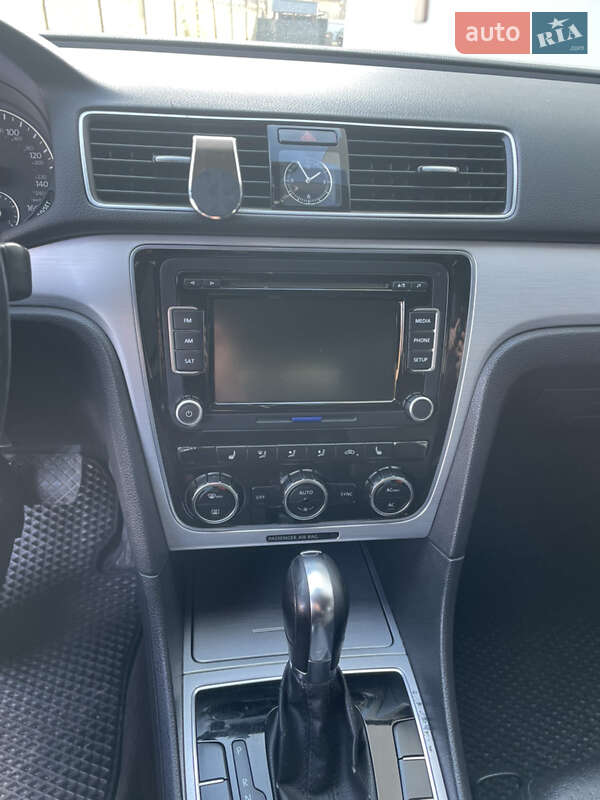 Седан Volkswagen Passat 2012 в Трускавце