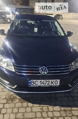Седан Volkswagen Passat 2011 в 