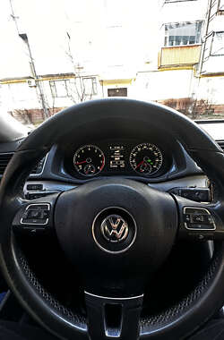 Седан Volkswagen Passat 2012 в Нікополі
