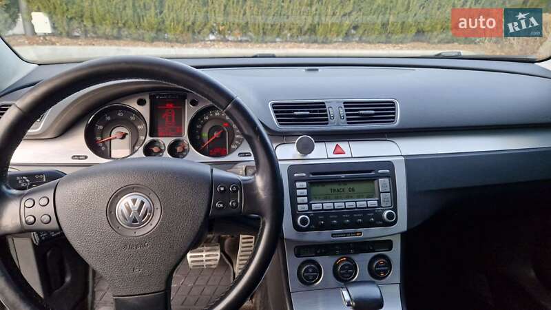 Седан Volkswagen Passat 2007 в Днепре