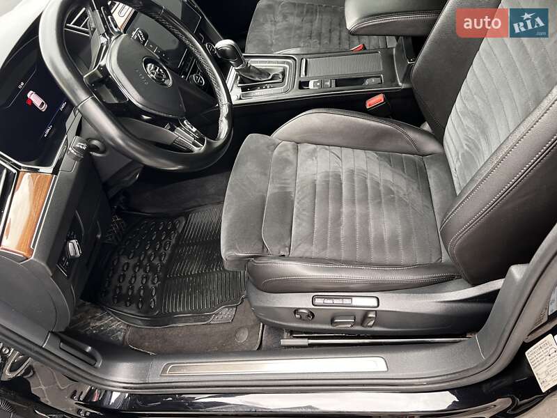 Универсал Volkswagen Passat 2018 в Львове