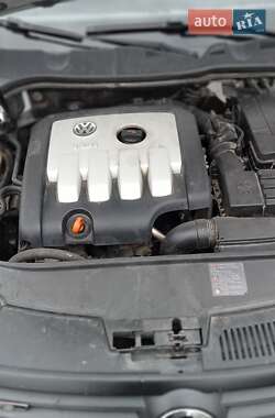 Универсал Volkswagen Passat 2005 в 