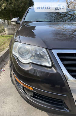 Универсал Volkswagen Passat 2010 в 