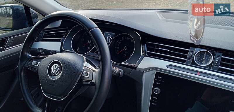 Универсал Volkswagen Passat 2018 в Новгородке