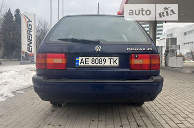 Універсал Volkswagen Passat 1994 в Дніпрі