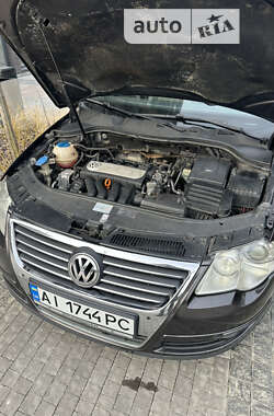 Седан Volkswagen Passat 2007 в Києві