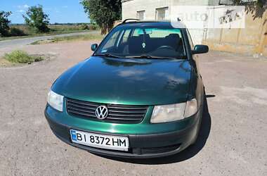 Универсал Volkswagen Passat 1999 в Миргороде
