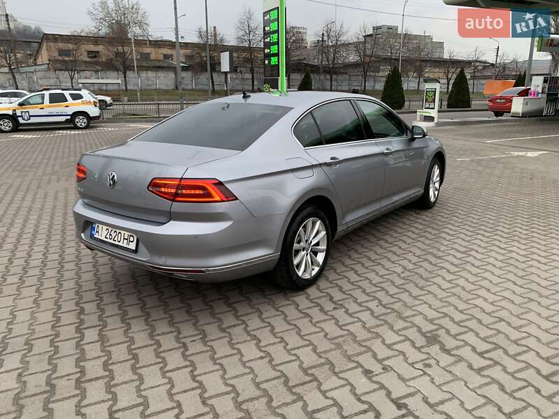 Седан Volkswagen Passat 2018 в Киеве фото 5 Седан Volkswagen Passat 2018 в Киеве