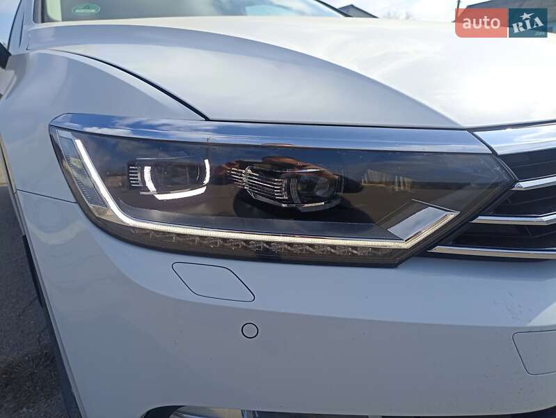 Универсал Volkswagen Passat 2016 в Шаргороде