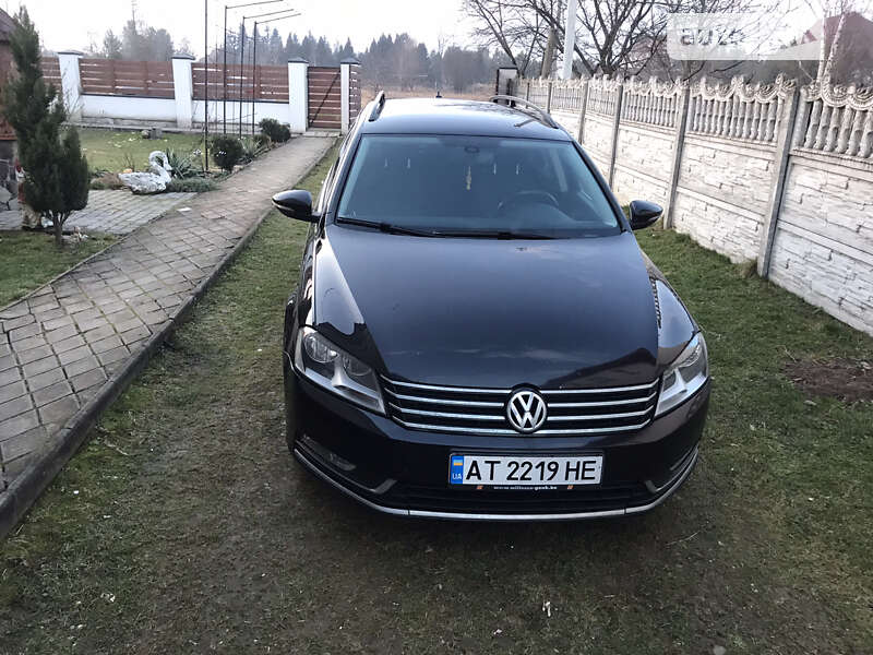 Універсал Volkswagen Passat 2014 в Івано-Франківську