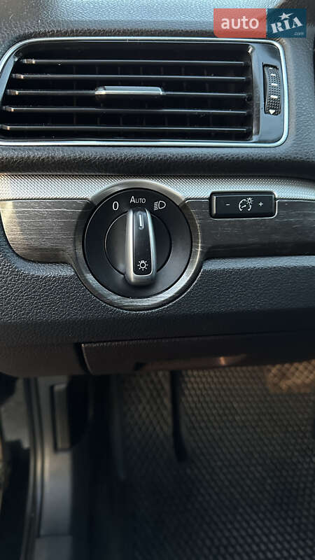 Седан Volkswagen Passat 2015 в Рівному