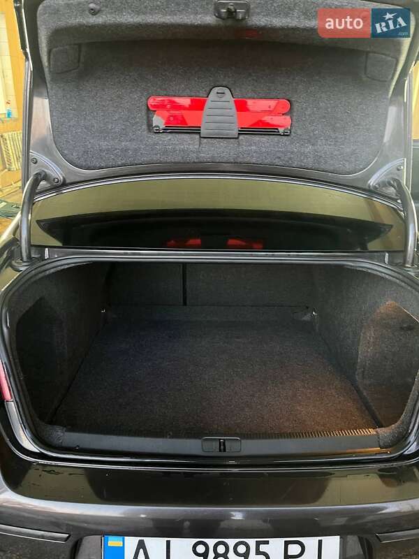Седан Volkswagen Passat 2008 в Броварах