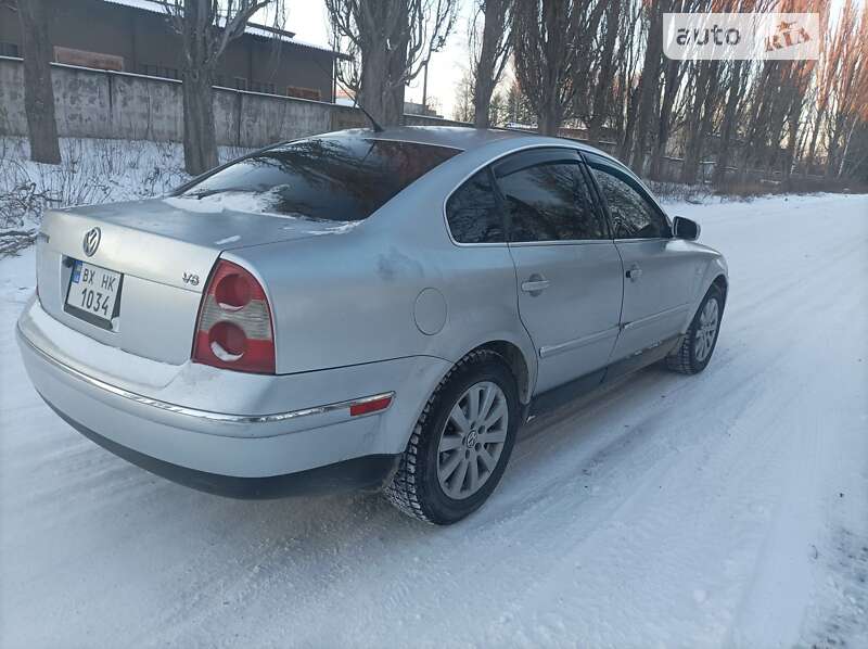 Седан Volkswagen Passat 2001 в Городенке