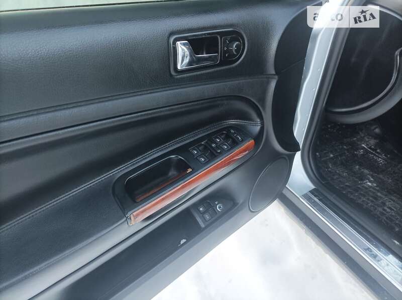 Седан Volkswagen Passat 2001 в Городенке