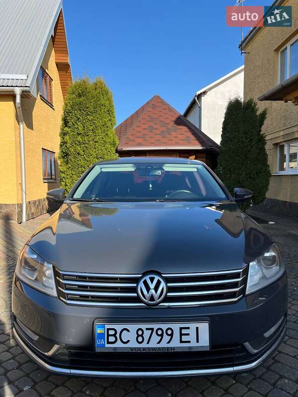 Volkswagen Passat 2012