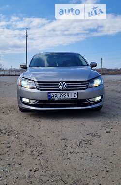 Седан Volkswagen Passat 2013 в Лозовой