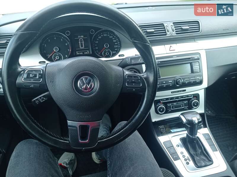 Универсал Volkswagen Passat 2010 в Хмельницком