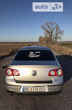 Седан Volkswagen Passat 2005 в Дніпрі