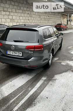 Універсал Volkswagen Passat 2015 в Чернівцях