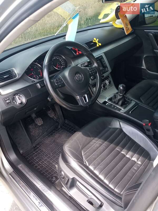 Универсал Volkswagen Passat 2014 в Гайвороне