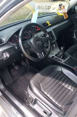 Универсал Volkswagen Passat 2014 в Гайвороне