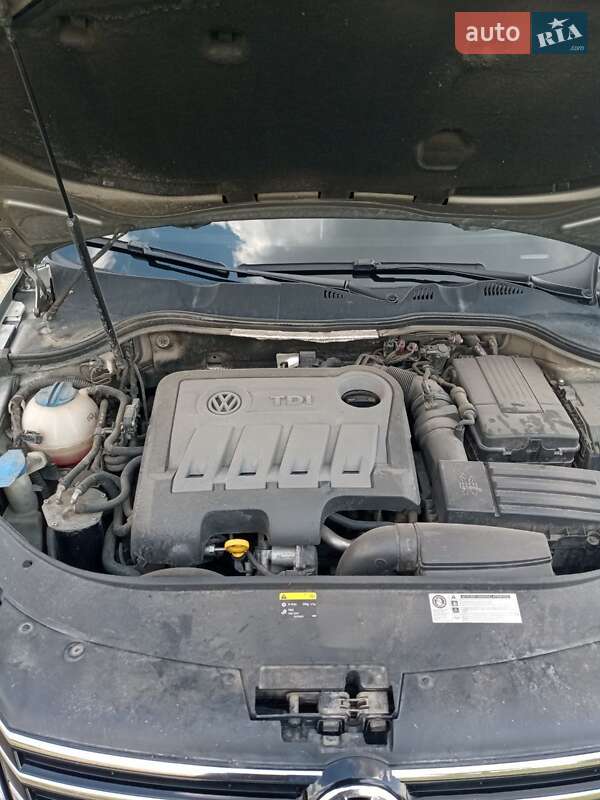 Универсал Volkswagen Passat 2014 в Гайвороне