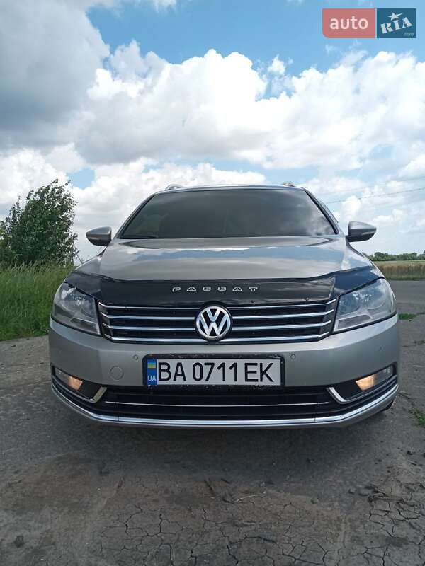 Универсал Volkswagen Passat 2014 в Гайвороне