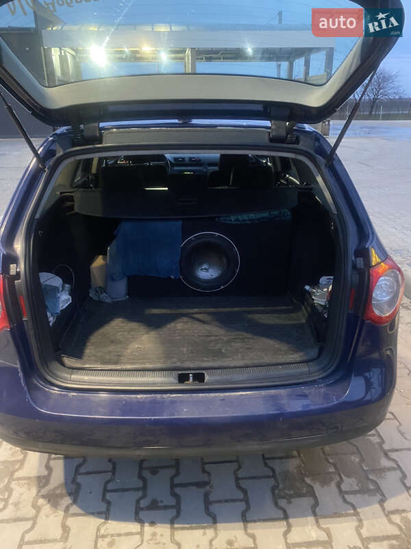 Универсал Volkswagen Passat 2006 в Радехове