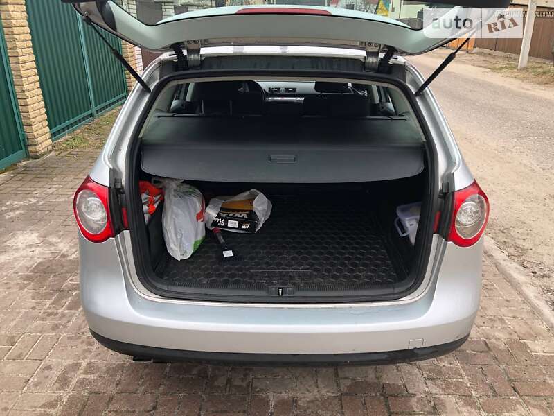 Универсал Volkswagen Passat 2010 в Киеве