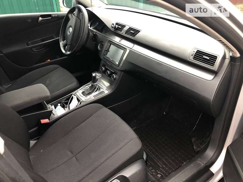 Универсал Volkswagen Passat 2010 в Киеве