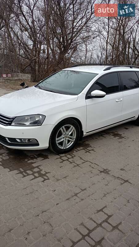 Volkswagen Passat 2011