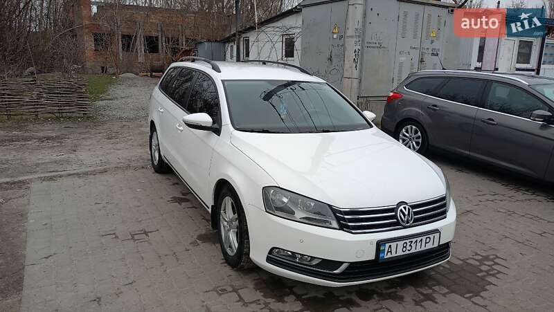 Универсал Volkswagen Passat 2011 в Ирпене