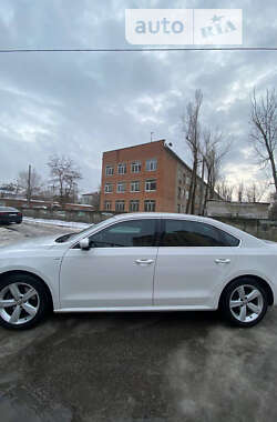 Седан Volkswagen Passat 2013 в Дніпрі